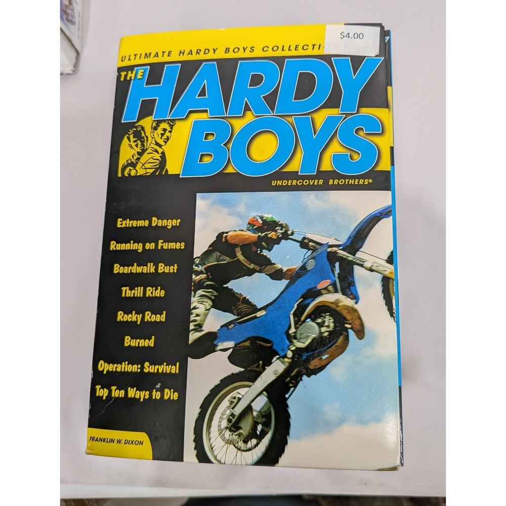 Hardy Boys Undercover Brothers Box Set 1-8 Franklin W Dixon Ultimate Collection